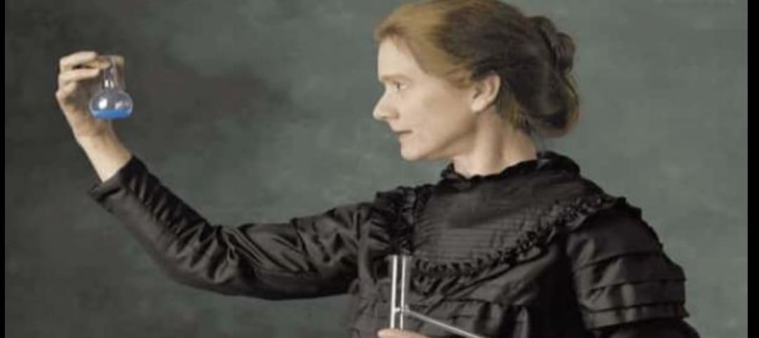 نظرية النشاط الإشعاعي وإنجازات عديدة حققتها ماري كوري