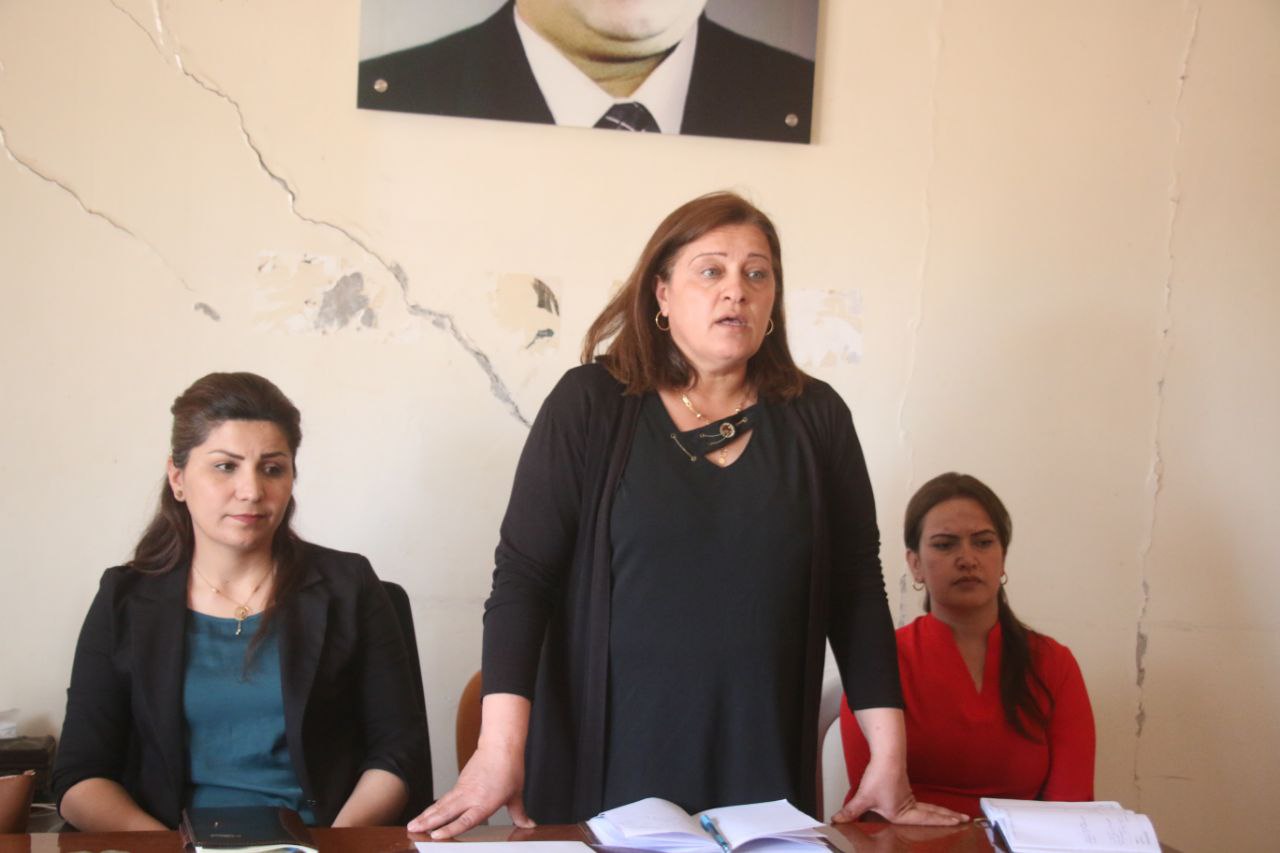 منسيقة المرأة في إقليم الفرات تعقد اجتماع في ناحية شيران