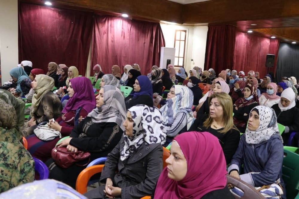 مركز دراسات الجنولوجيا يعقد محاضرة للحد من ظاهرة قتل النساء