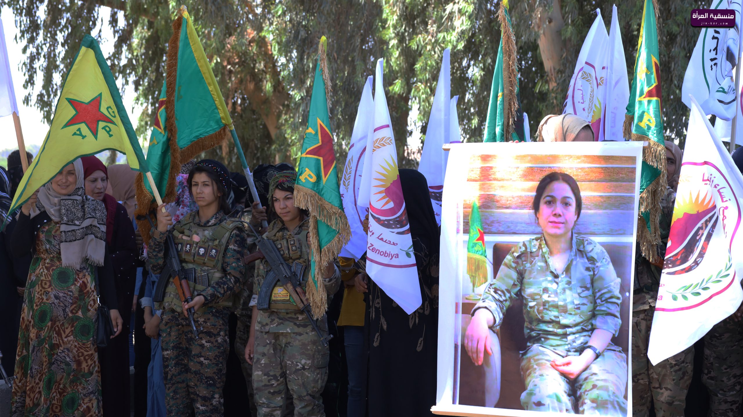 تجمع نساء زنوبيا ينظم وقفة احتجاجية لاستنكار هجمات الاحتلال التركي ضد النساء المناضلات
