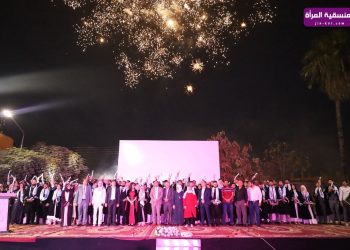 جامعة الشرق في الرقة تخرج الدفعة الأولى من طلابها