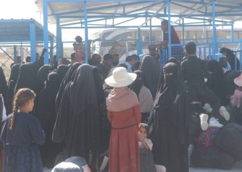 ٢٤٩ أسرة عراقية تغادر مخيم الهول