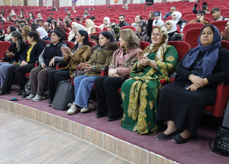 مكاتب حماية الطفل في مقاطعات شمال وشرق سوريا تحتفل باليوم العالمي للطفل