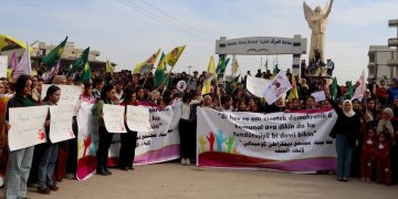 مسيرات نسائية حاشدة في الجزيرة والفرات إحياءً لليوم العالمي لمناهضة العنف ضد المرأة