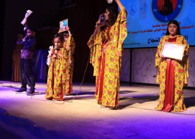 وفد من الإدارة الذاتية يشارك في احتفالية لإحياء اليوم العالمي لذوي الاحتياجات الخاصة