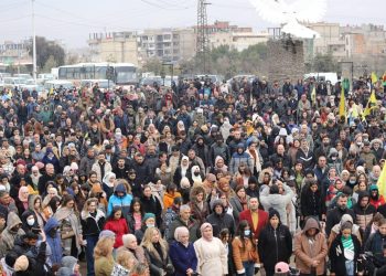 منسقية المرأة تشارك بوقفة احتجاجية في الحسكة استذكاراً لتضحيات شهداء المقاومة